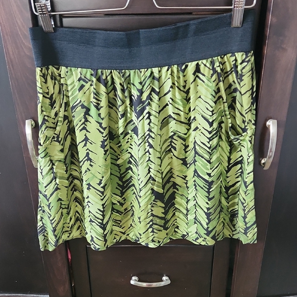 Apt. 9 Green and Black Patterned Mini Skirt